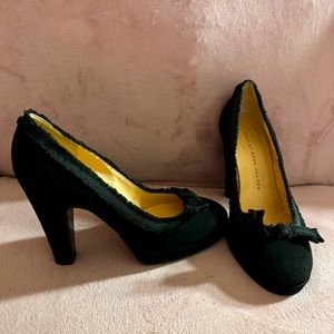 Marc by Marc Jacob’s Black Suede Pumps 34/35